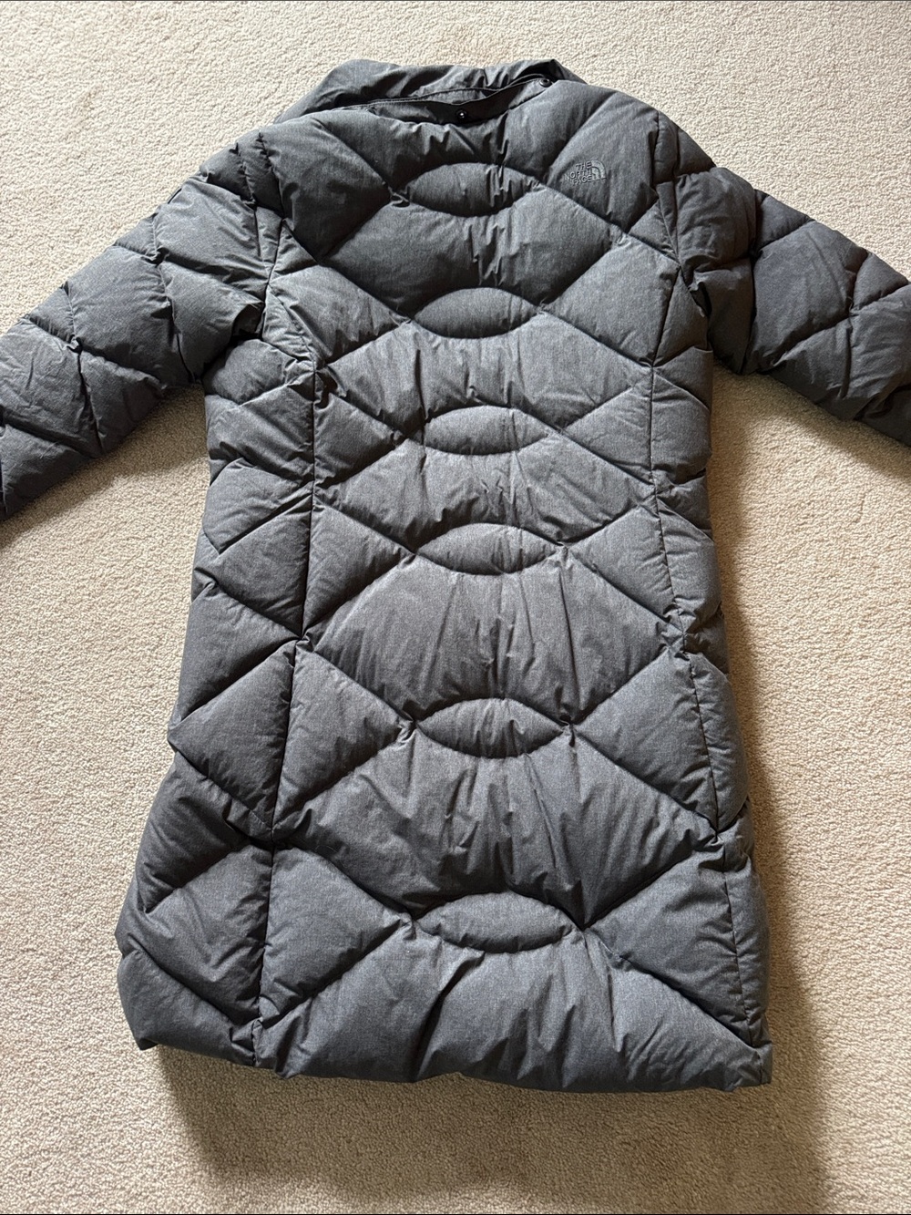 The North Face Women's Gray Long Quilted Puffer Coat - Picture 4 of 4